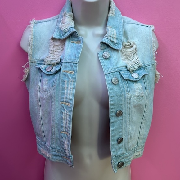 NWOT Light Wash Denim Vest - Distressed Ripped Sleeveless - Small - Picture 4 of 4
